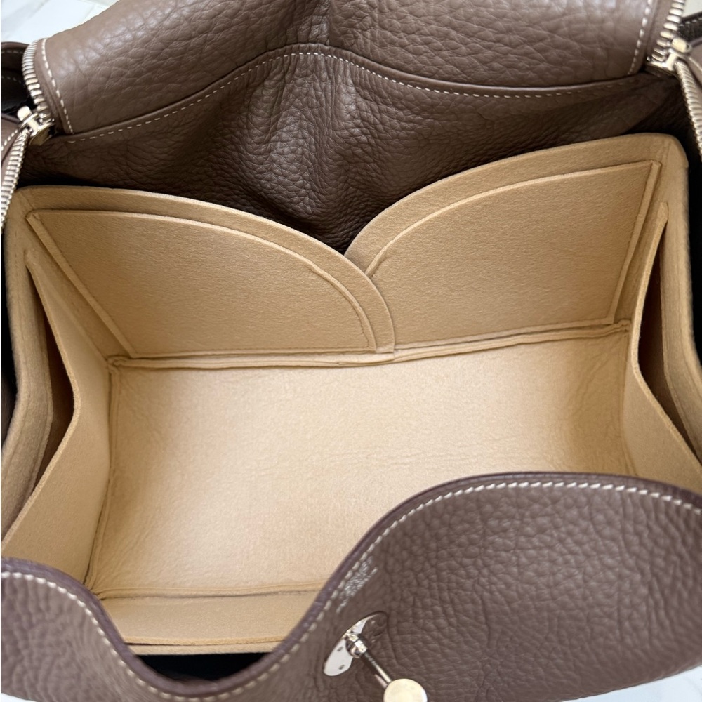 Sold Hermes Lindy Etoupe 34 - Picture 14 of 16